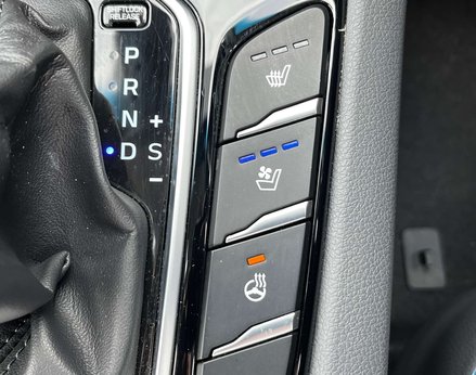 Hyundai IONIQ 1.6 IONIQ Premium SE FHEV Semi-Auto 5dr 59