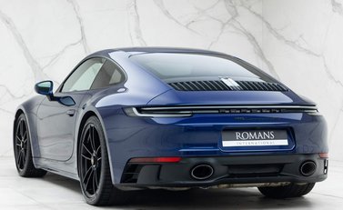 Porsche 911 Carrera GTS (992) 7