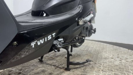 Sinnis Twist 2022 1K 50CC SCOOTER LEARNER BIKE NEW MOT SERVICED 16