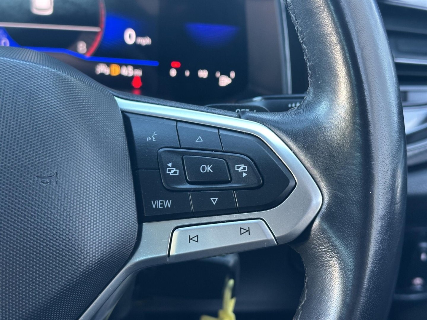 2023 Volkswagen Polo — image 17