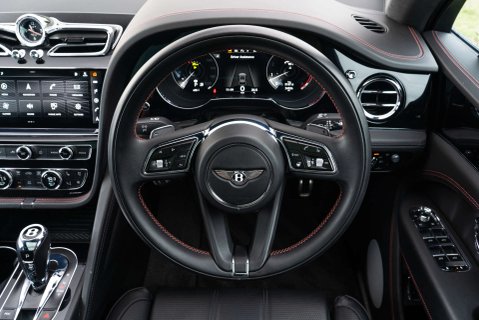 Bentley Bentayga V8 12