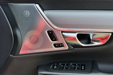 Volvo V90 D5 POWERPULSE R-DESIGN AWD 13