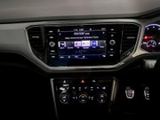 Volkswagen T-Roc 1.0 TSI Active SUV 5dr Petrol Manual Euro 6 (s/s) (110 ps) Air Con - Alloys 17