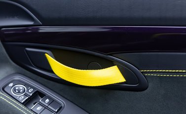 Porsche Cayman GT4 (718) 28