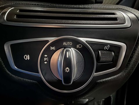 Mercedes-Benz GLC 2.1 GLC 220 D 4Matic AMG Line Auto 4WD 5dr 18