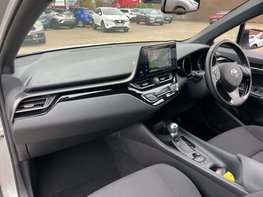Toyota C-HR 1.8 C-HR Icon HEV CVT 5dr 30