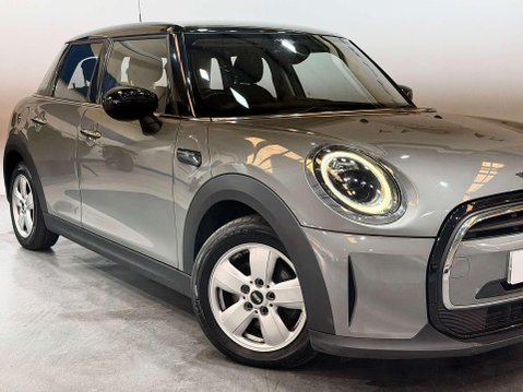 Mini Hatch 1.5 Cooper Classic Hatchback 5dr Petrol Steptronic Euro 6 (s/s) (136 ps) 13