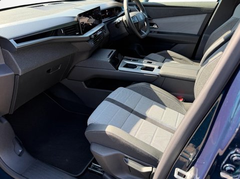 Vauxhall Grandland 1.2 Hybrid [136] GS 5dr e-DCT6 2