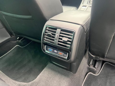 Volkswagen Passat R-LINE TDI 4MOTION DSG 47