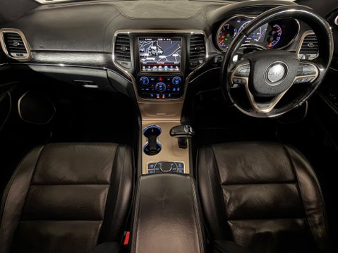 Jeep Grand Cherokee V6 CRD SUMMIT 11