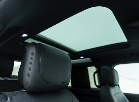 Land Rover Defender 90 V8 Carpathian Edition URBAN 12