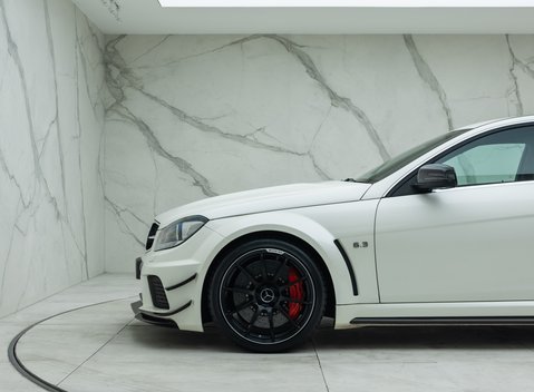 Mercedes-Benz C63 AMG Black Series 23