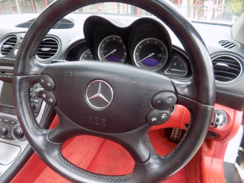 Mercedes-Benz SL Series SL500 21