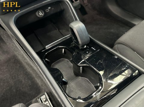 Volvo C40 Recharge 69kWh Plus SUV 5dr Electric Auto (231 ps) 1 Owner - Dab - Bluetoo 17