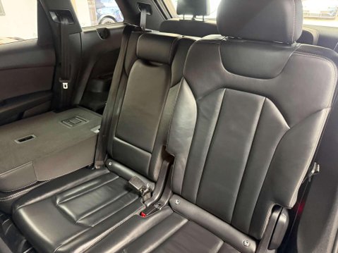 Audi SQ7 4.0 TDI V8 SUV 5dr Diesel Tiptronic quattro Euro 6 (s/s) (435 ps) 40