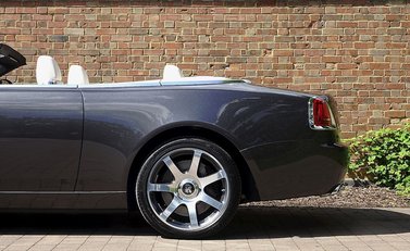 Rolls-Royce Dawn 7