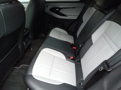 Land Rover Range Rover Evoque P300E 7