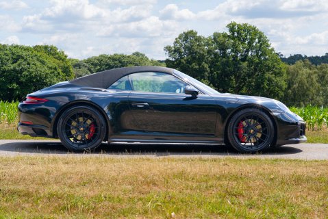 Porsche 911 Carrera GTS PDK 24