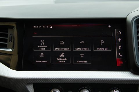 Audi A1 SPORTBACK TFSI S LINE 26