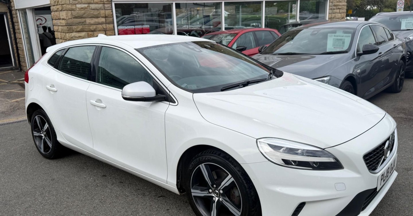 2018 Volvo V40