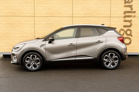 Renault Captur TECHNO E-TECH 13