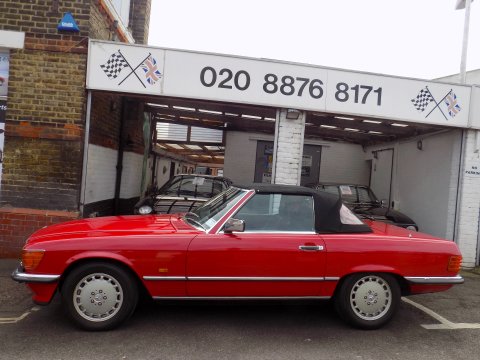 Mercedes-Benz R107 300 SL Sports 27