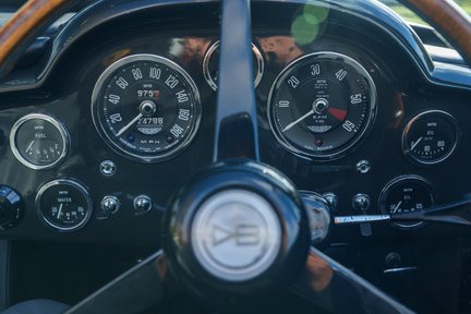 Aston Martin DB5 Convertible 19