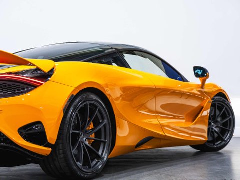 McLaren 750 4.0T V8 Coupe 2dr Petrol SSG Euro 6 (s/s) (750 ps) 40