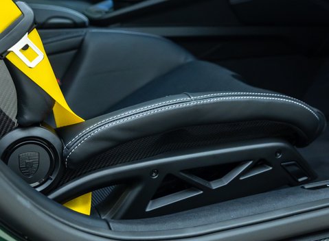 Porsche 911 GT3 TOURING (992.2) 16