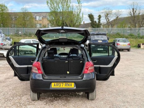 Toyota Yaris 1.3 VVT-i TR Hatchback 5dr Petrol Manual (141 g/km, 85 bhp) 15