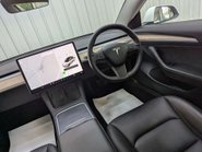 Tesla Model 3 Model 3 Long Range AWD 4WD 4dr 44