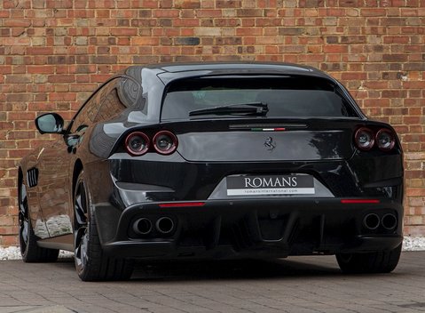 Ferrari GTC4 Lusso 3