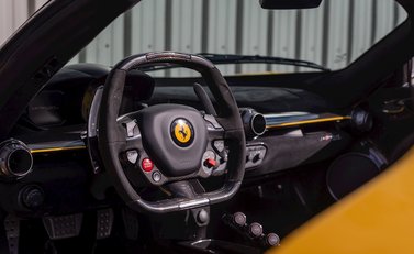Ferrari LaFerrari Aperta 15