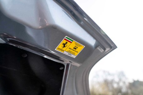 Ferrari 812 Superfast WARRANTY. FULL PPF. CARBON FIBRE INTERIOR & EXTERIOR. FRONT LIFT. 18