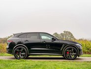 Jaguar F-Pace 5.0 SVR 4