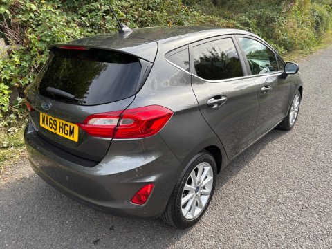 Ford Fiesta TITANIUM 7