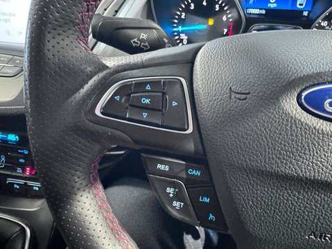 Ford Kuga 1.5T EcoBoost ST-Line Euro 6 (s/s) 5dr 27