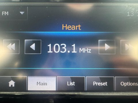 Renault Clio 1.2 16V Dynamique MediaNav Euro 5 5dr 22