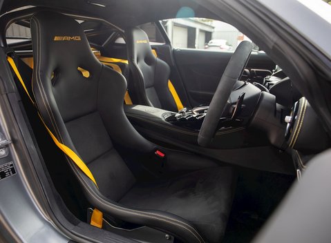 Mercedes-Benz AMG GT R GT R 12