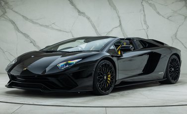 Lamborghini Aventador S LP 740-4 ROADSTER 1