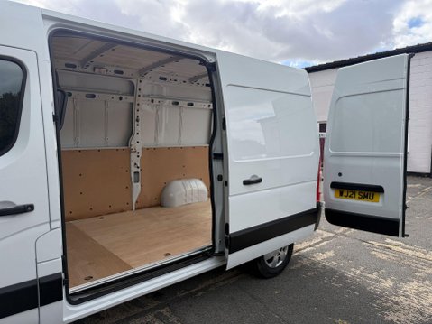 Nissan NV400 DCI TEKNA L2H2 34