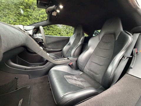 McLaren MP4-12C 3.8T V8 Coupe 2dr Petrol SSG 33