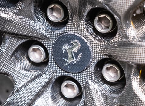 Ferrari SF90 Stradale ASSETTO FIORANO 34