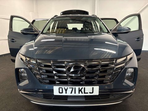 Hyundai TUCSON 1.6 Tucson Premium TGDi HEV Auto 5dr 8