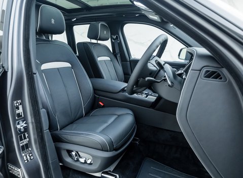 Rolls-Royce Cullinan Black Badge 12