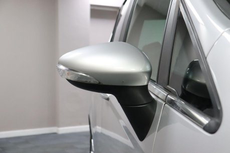 Ford B-Max TITANIUM X NAVIGATOR 33