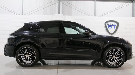 Porsche Macan Now Sold More Required - RS Spyder Alloys, Pan Roof, BOSE Video