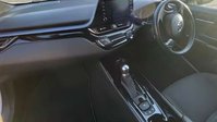 Toyota C-HR 1.8 VVT-h Design SUV 5dr Petrol Hybrid CVT Euro 6 (s/s) (122 ps) 25