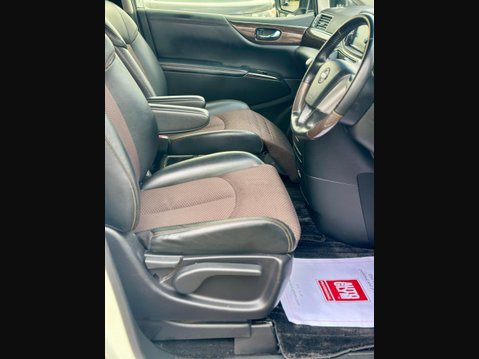 Nissan Elgrand HIGHWAY STAR+GRADE 4B+4WD+WAX OIL+ 5