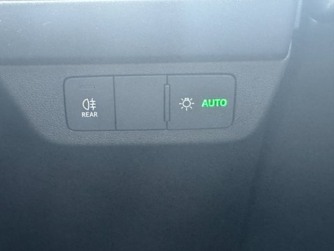 Audi Q4 40 S line SUV 5dr Electric Auto 82kWh (204 ps) 17